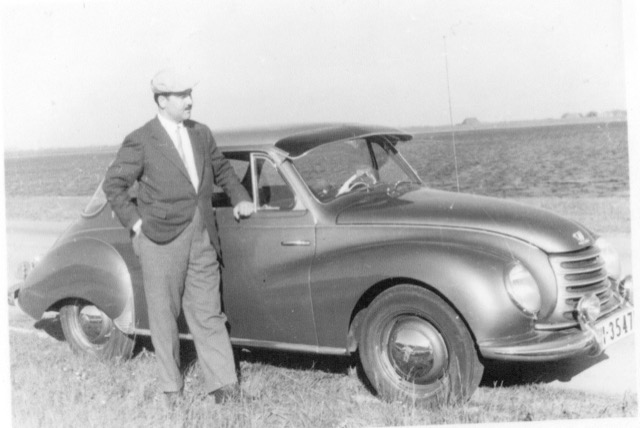 4DKW
